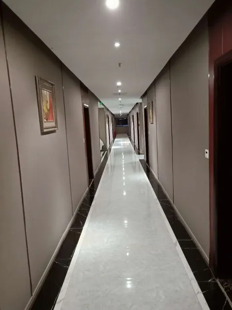 Xingan Guangtian Hotel - Image 1