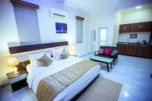 Apartment 79 - Image 1