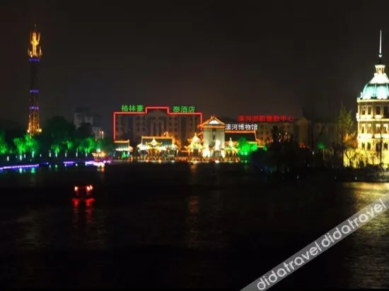 GreenTree Inn JiangSu NanTong HaoHe Scenic Spot HaoXi Bookstore Express Hotel - Image 1
