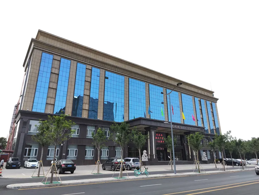 Xiangyue Hotel - Image 1