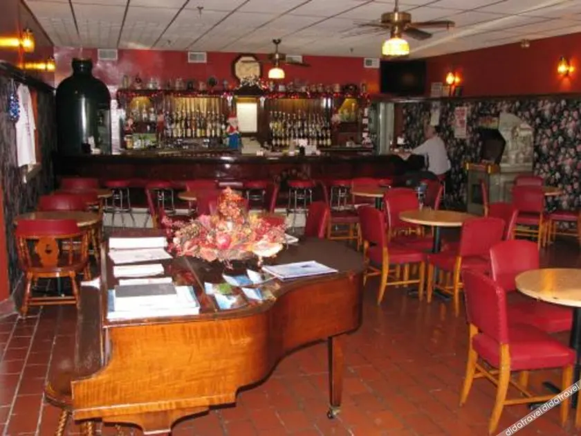 Old National Hotel - Image 1