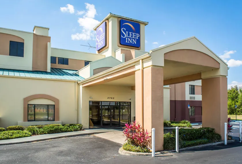 Spot X Hotel Tampa Bay - Image 1