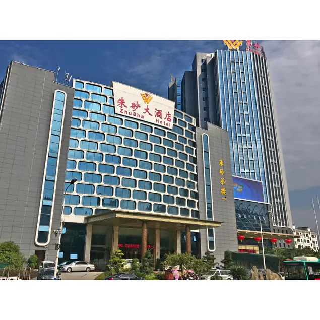 Tongren Vermilion Sand Hotel - Image 1