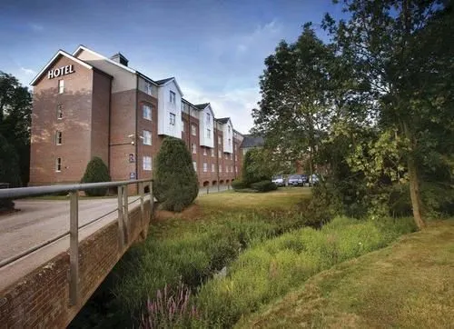 Moat House Reading Hotel - Image 1
