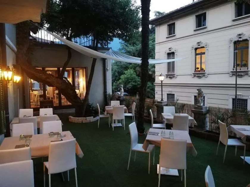 Hotel Firenze Lugano - Image 1