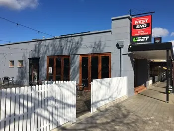 Valley Hotel - Image 1