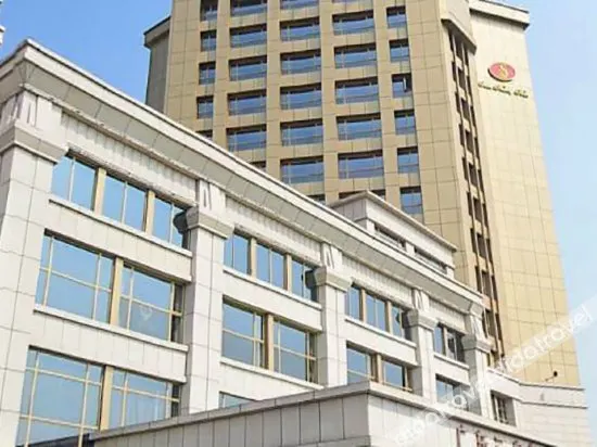 Sanbu Holiday Hotel - Image 1