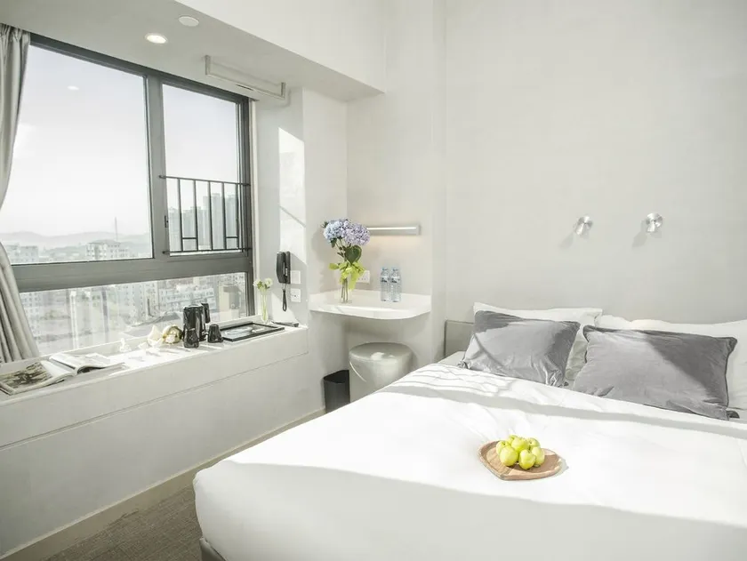 Hotel Ease Mong Kok - Image 1