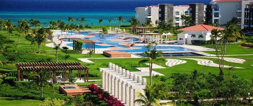 Mareazul Beach Front Resort Playa del Carmen - Image 1