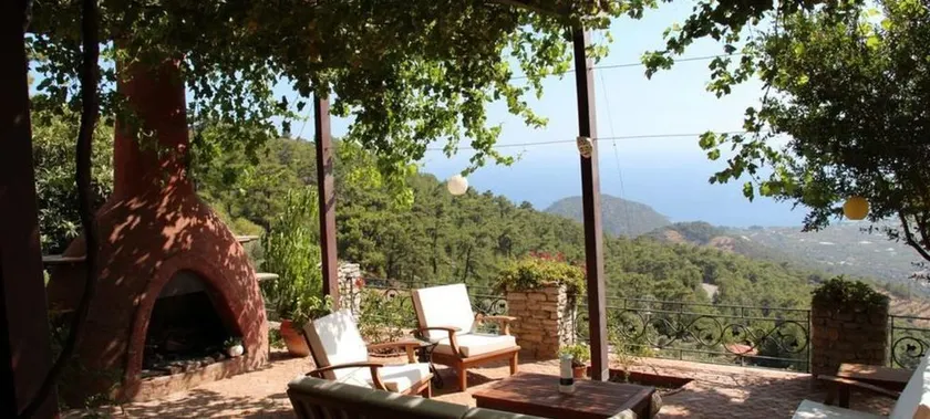 Villa Vino - Image 1