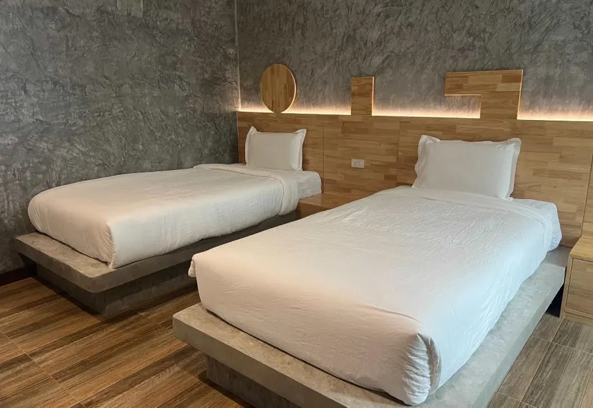 Baan Thamthong Lamnarai Resort - Image 1