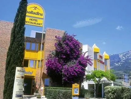 Brit Hotel Toulon-La Valette du Var - Image 1