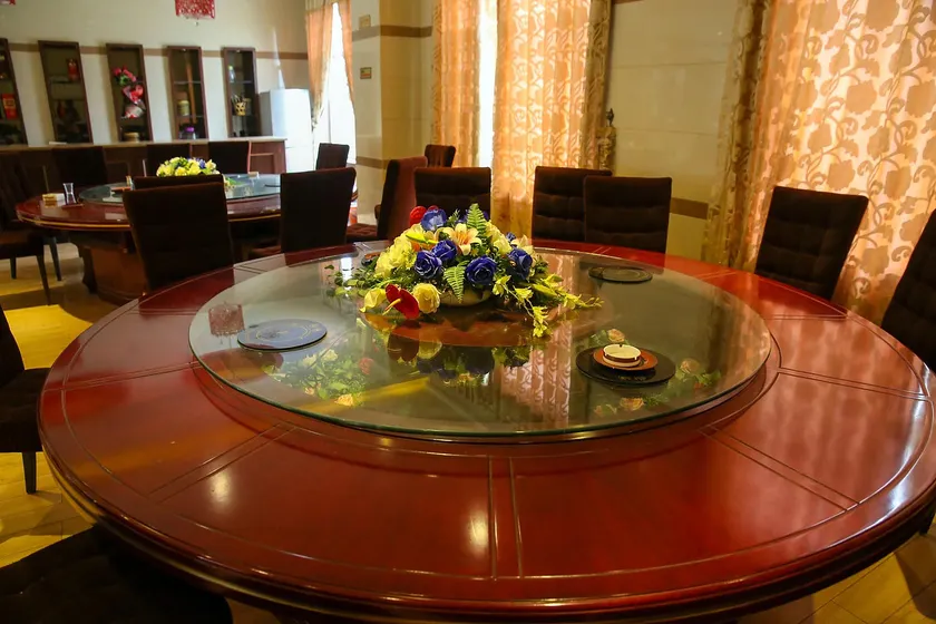 Gezihua Business Theme Hotel Wufeng - Image 1