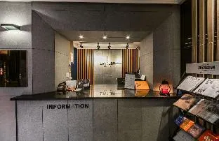 Gwangju Sangmu Bentley Business Hotel - Image 1