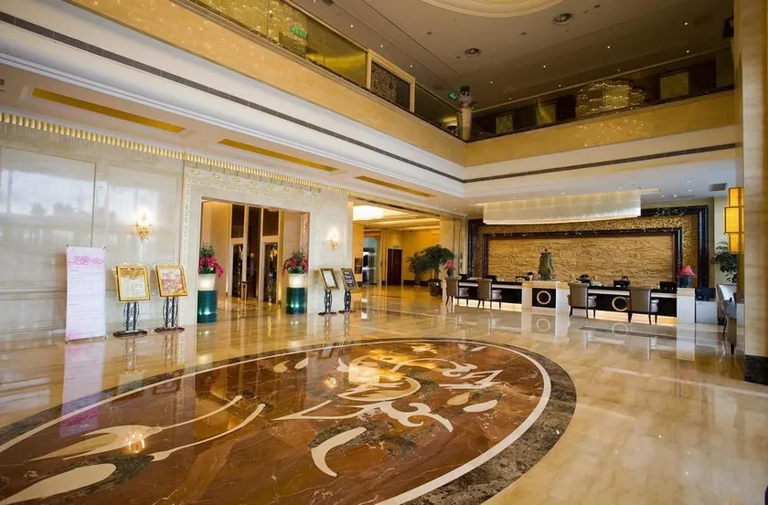 Jinlu International Hotel - Image 1