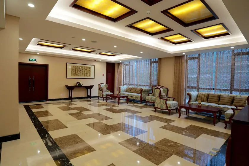 Pan'an Dapanshan  Hot Spring Villa - Image 1