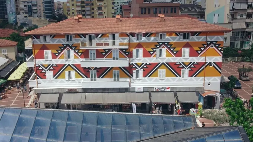 Bazaar Hotel - Image 1