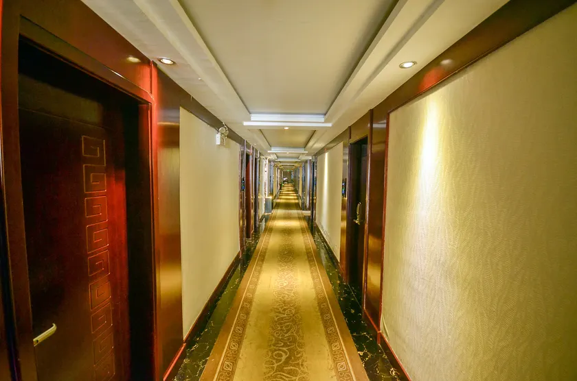 Elan Hotel (Xining Railway Station) - Image 1