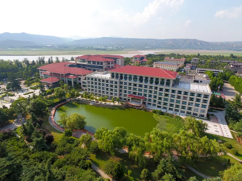 Swan Lake International Hotel - Image 1