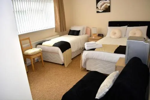 Winston Guesthouse - Image 1