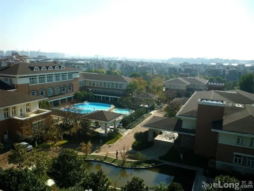 Yuntian Garden Hotel - Image 1