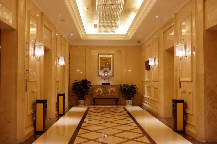 Hong Shan International Hotel - Image 1