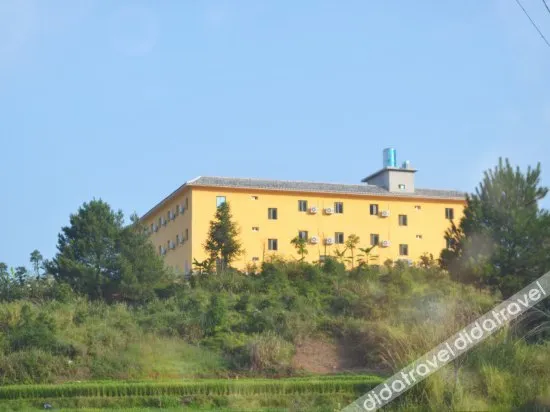 Yunlai Guesthouse - Image 1