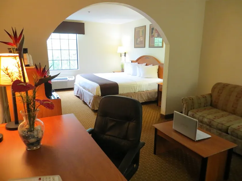 Baymont by Wyndham Hinesville Fort Stewart Area - Image 1