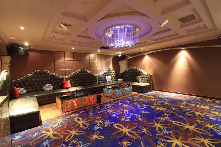 Zhangjiakou Tangyin Hot Spring Holiday Hotel - Image 1