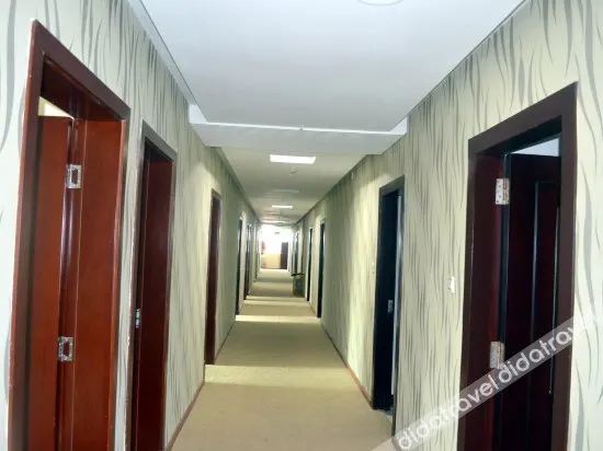 Tongtai Hotel (Longhua Subway Station Branch, Shenzhen North Station) - Image 1
