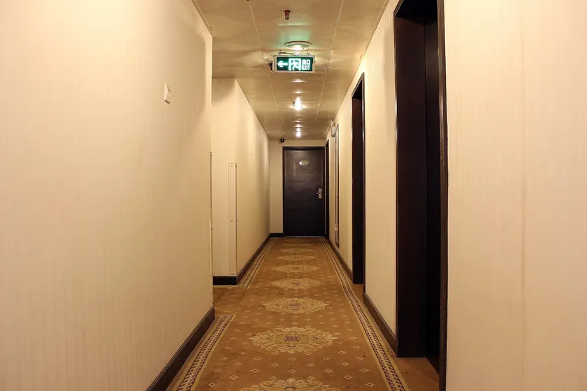 Lanz Hotel, Dongmen Pedestrian Street, Shenzhen - Image 1