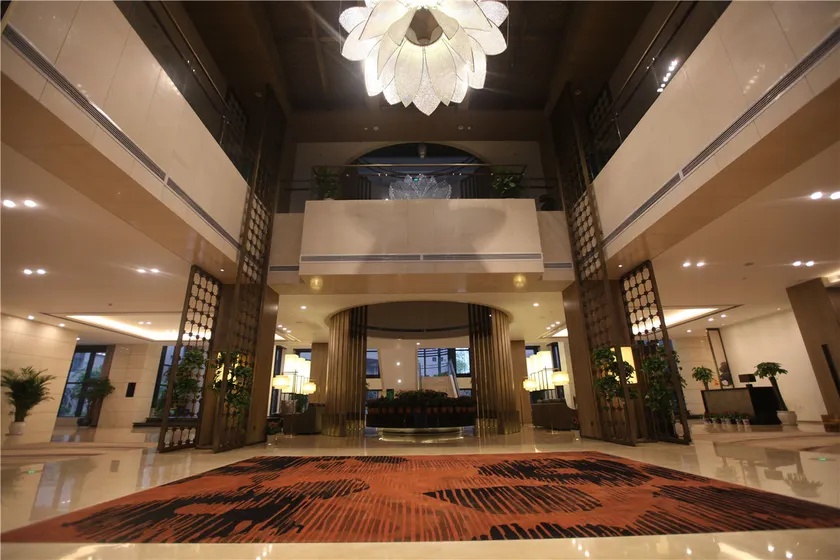 Cuiliu Hotel - Image 1