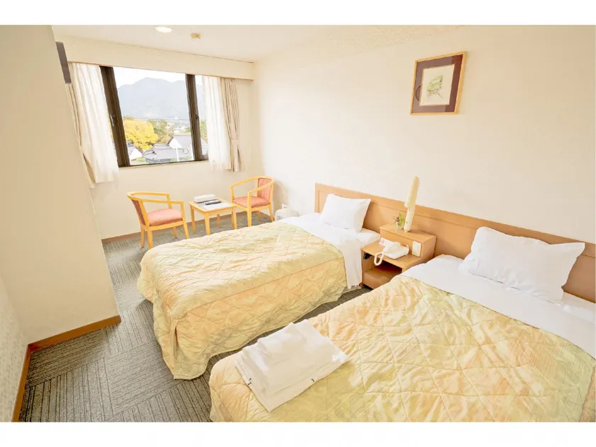 Hotel Hagi Travel Inn - Image 1