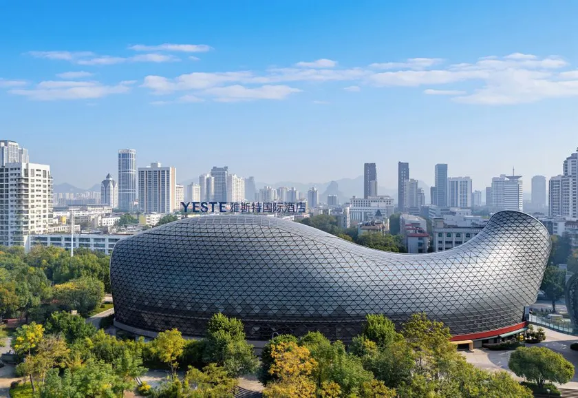 Yeste International Hotel (Liuzhou Cruise Terminal Shuangyu Hui River View Branch) - Image 1