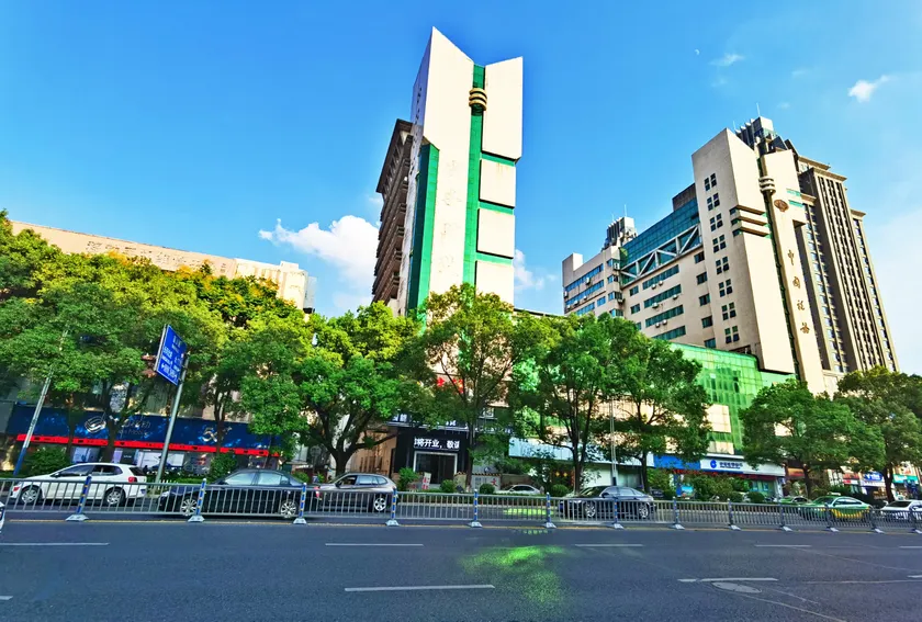 Pioneer Smart Hotel (Ji'an People's Square Wenshan Pedestrian Street) - Image 1