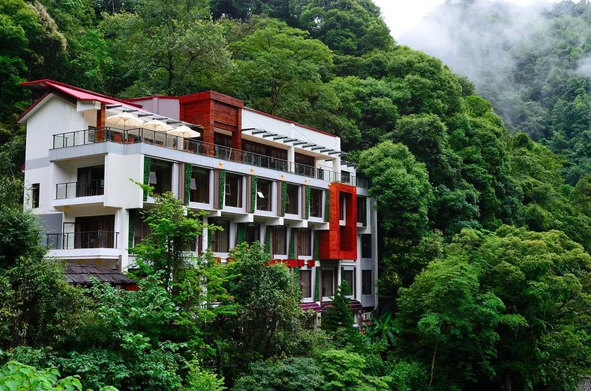 Yunzhihui Muquan Hot Spring Boutique Health Hotel - Image 1