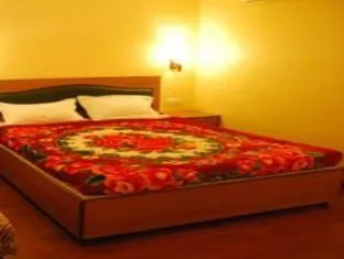 Nahar Manchester Inn - Image 1