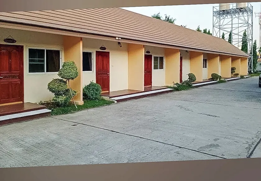 Klang Mueang Villa - Image 1