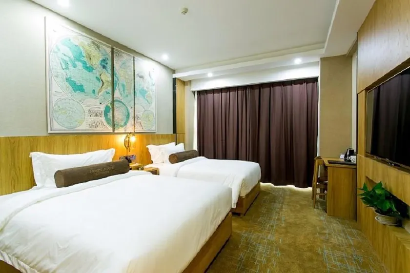 James Joyce Hotel Lushan Scenic Area Guling Street - Image 1