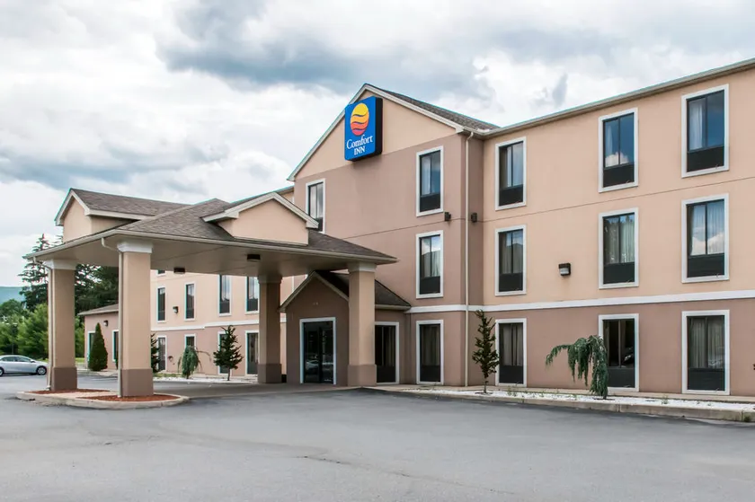 Sleep Inn & Suites Mifflinville - Bloomsburg - Image 1
