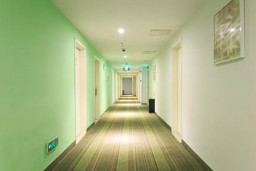 Moline Select Hotel - Image 1