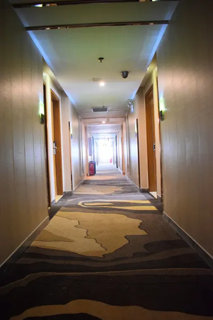 Wharton Business Hotel - Image 1