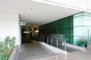 Swiss Garden Residence by Aspire Suites - Image 1