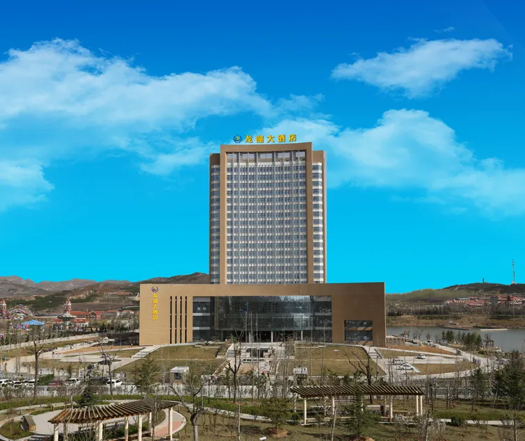 Longhu Hotel - Image 1