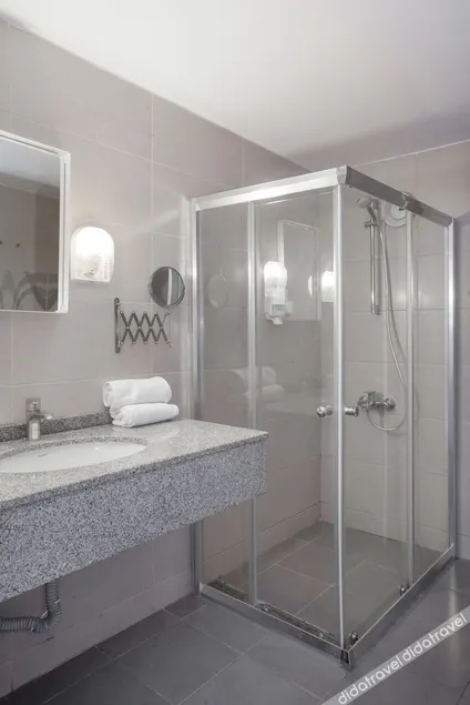 Manolya Hotel - Image 1