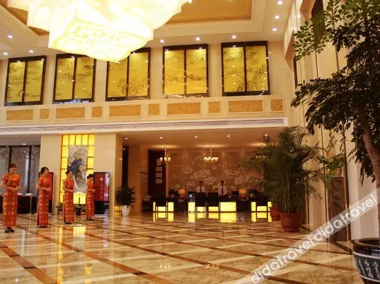 Xinghua Grand Hotel - Image 1