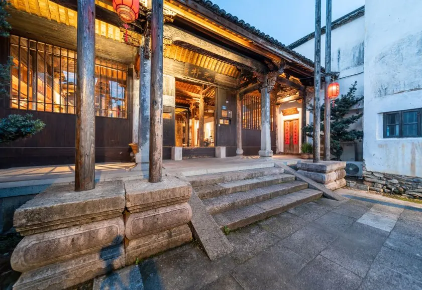 Yuanpu Guesthouse - Image 1
