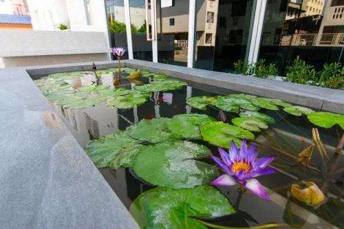 Matini Premium Hotel - Image 1
