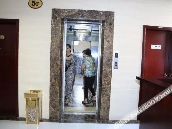Zhuhai Yongchun Hotel Chimelong Tourist Resort Store - Image 1