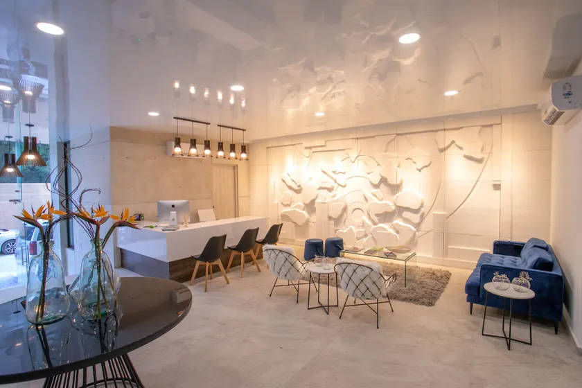 Macondo 5th Av Condos - Image 1